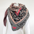 dreiecksschal evelyn leoprint love is love grau rosa