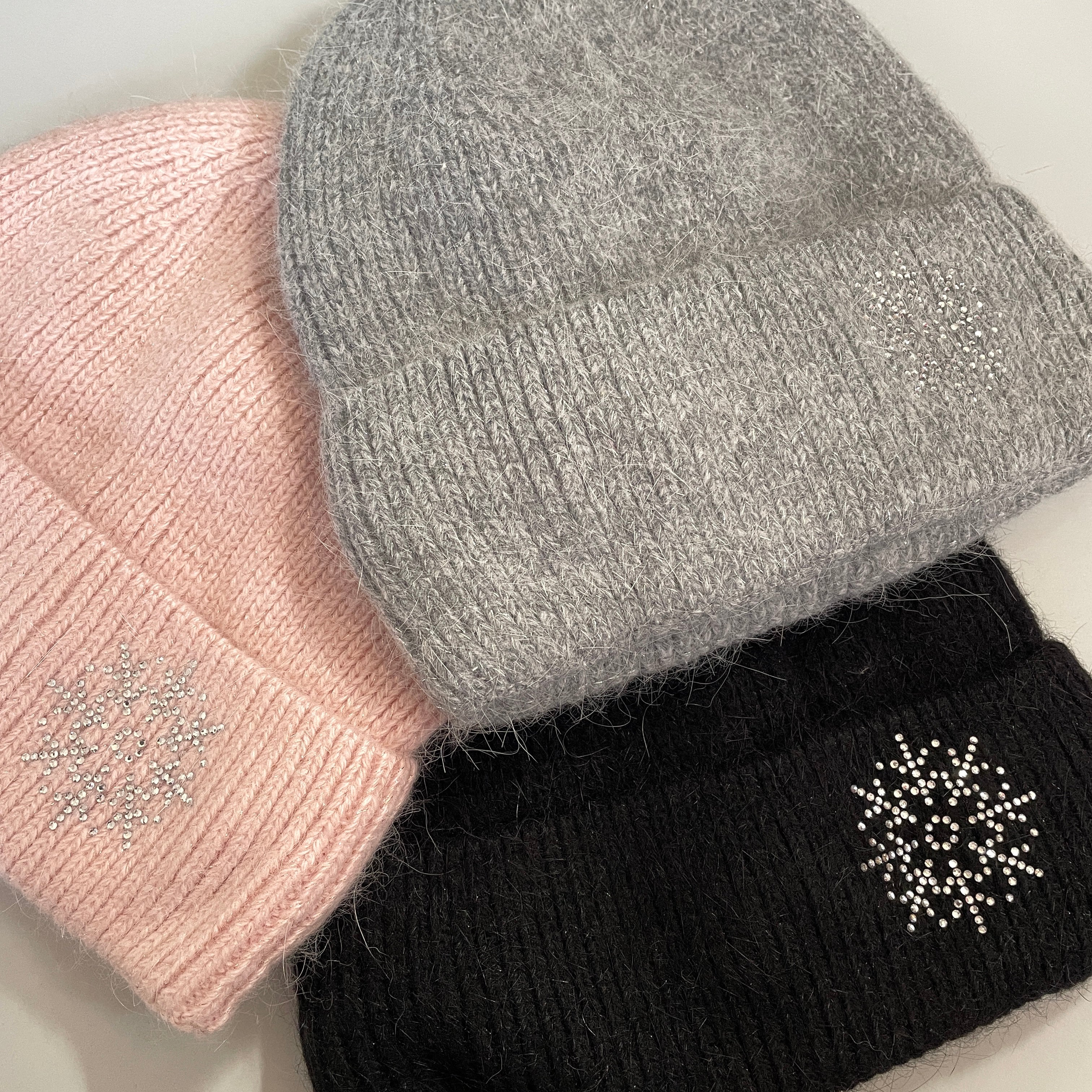 angora mütze beanie wollmütze winter damen glitzer strass schneeflocke rosa grau schwarz weiches fleecefutter gefütterte mütze