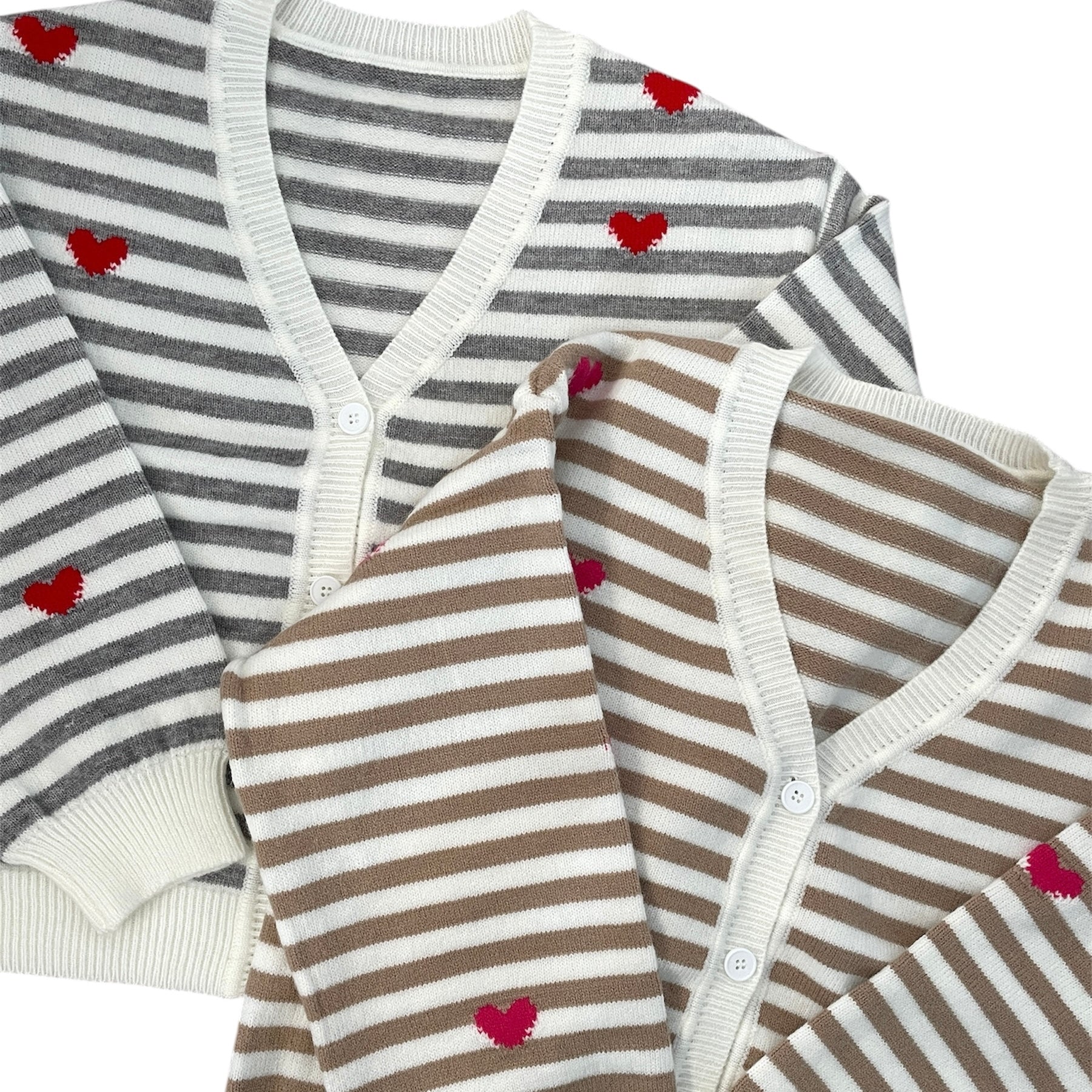 gestreifte strickacke damen mit herzen in beige oder grau