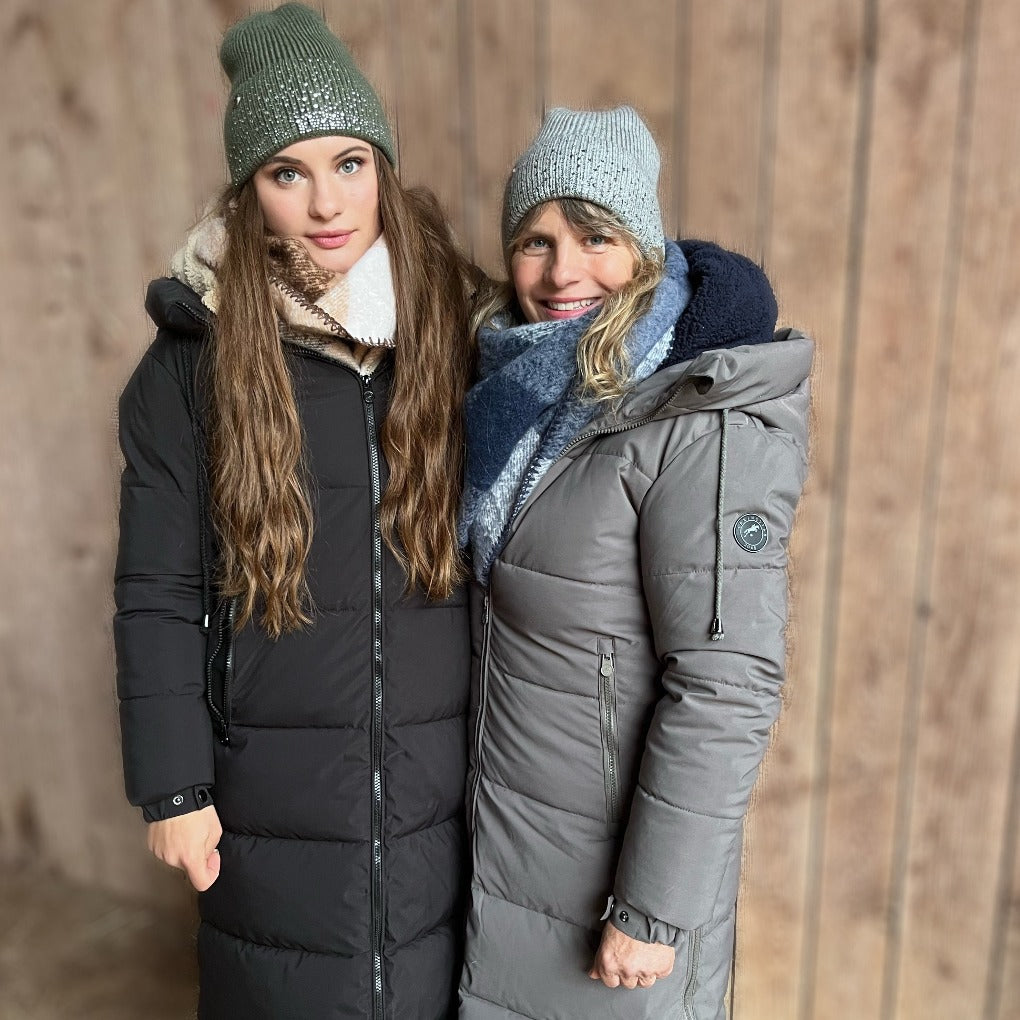 Langer Steppmantel spooks mit Kapuze schwarz grün grau winter schal mütze glitzer