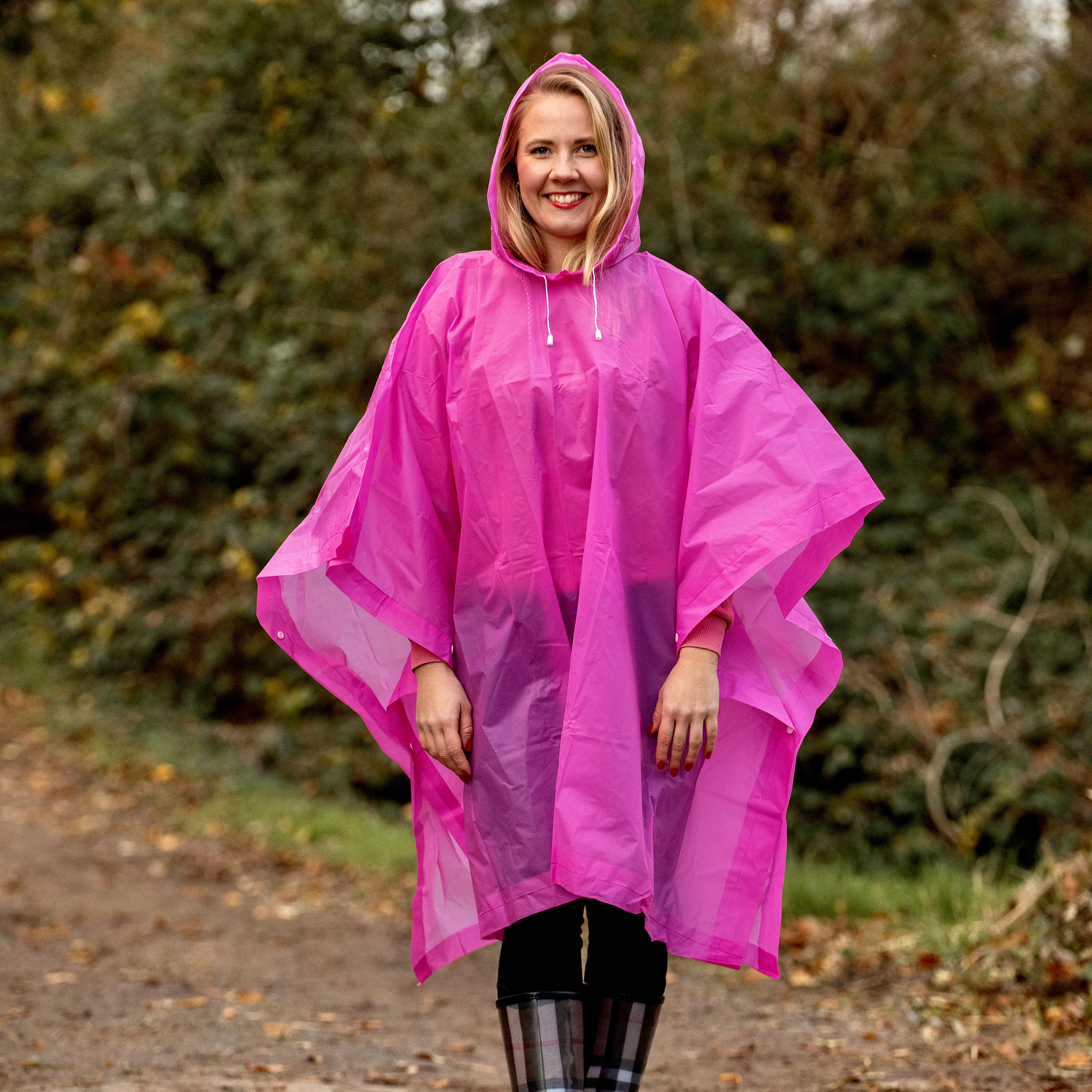 Regenponcho Damen Regenponcho Pink Regenponcho weiß Regenumhang Damen Springstar wasserdichter Poncho für Damen stylischer Regenponcho mit Kapuze Reitturnier Freizeit leichter Poncho Festivals Regenschutz Outdoor Poncho mit Kapuze Reitsport Regenkleidung