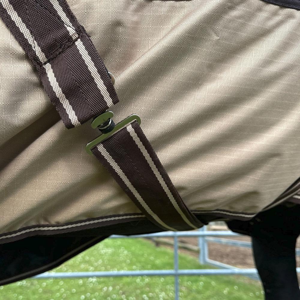 wind und regendecke pferd braun beige fleece springstar bauchgurt