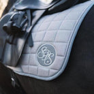 schabracke grau glitzer dressur square sps logo -2020-schabracke-bibi-rosa-schabracke-neu-pferde-pferd-pferdezubehör-fliegenhaube-passend-abgestimmt-spooks-neu-sps-dressur-springen