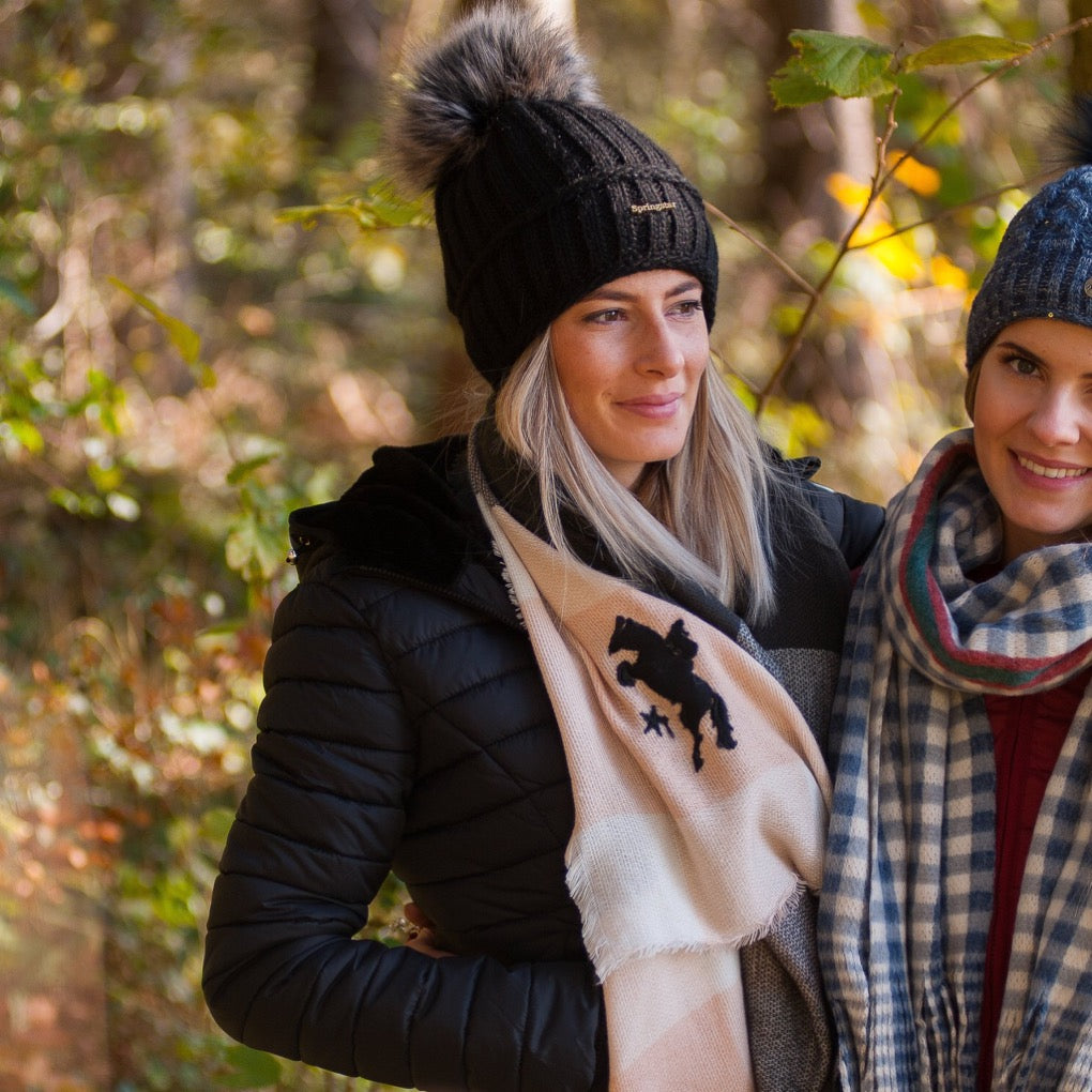 schal pferdemotiv pferd chiara karomuster anthra rosa mütze bommel kunstfell schwarz karoschal herbst winterschal winterjacke springstar