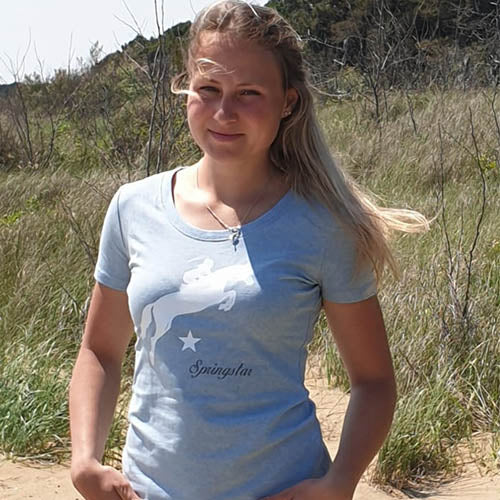 pferde shirt hellblau springstar, shirt, spooks, east, reitsport wüst, reitmode, reiten, pferde, pferdesport, pferdemode, springreiten, turnier,asemina, thsirt, reitshirt, springstar, reitmode, reitbekleidung, reitfashion, reitshirt, reittshirt, springstar, springstar shirt, Pferde T-Shirt