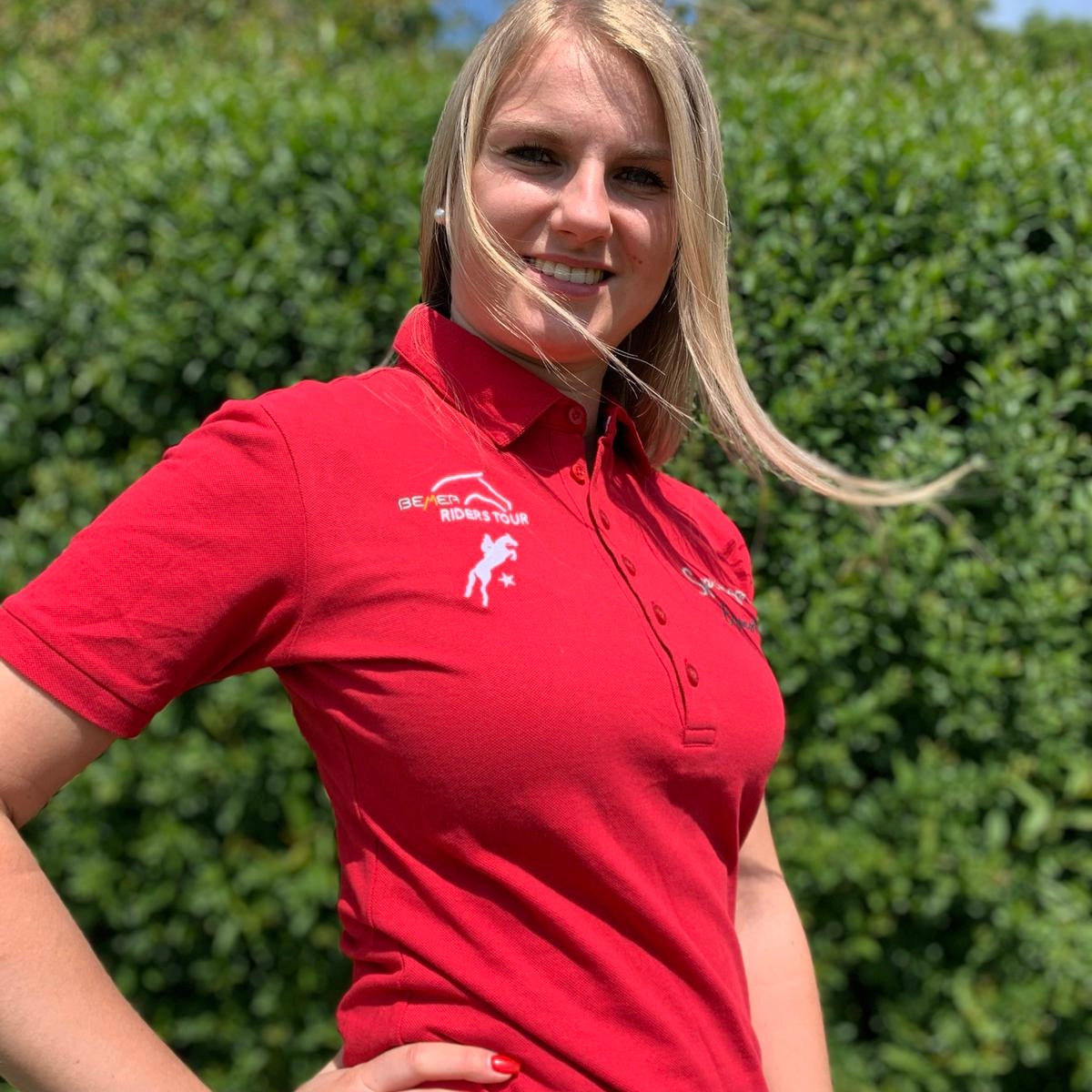 bemer riders tour, bemer, springstar, springstarshirt, poloshirt, reitmode, reitfashion, horse, pferde, turnierbluse, turniershirt, springstar, pferdeliebe, reitshirt, reitmode, reitfashion, freizeitmode, stehkragen, reiten, pferde, pferdesport, polosport, bemerpolo, polo freizeitshirt polo reitshirt