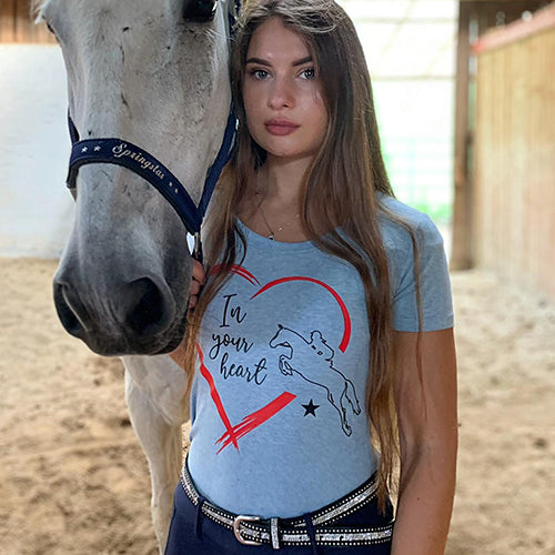 pferde t shirt springstar, spooks, east, kurzarm, kurzarm shirt, t-shirt zum reiten, reitshirt, reitmode, springstar, horsehirt, reitmode, reitfashion, reitoberbekleidung, reitshirt, horsefashion, reitbekleidung,reitshirt, reitmode, springstar, horsehirt, reitmode, reitfashion, reitoberbekleidung, reitshirt, horsefashion, reitbekleidung, pferdemotiv