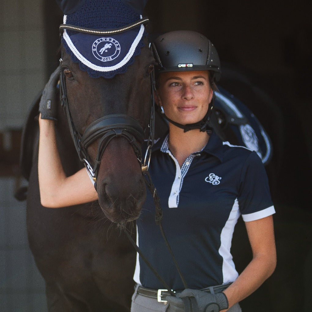 poloshirt mit logo, poloshirt, rosa, spooks, pikeur, reitshirt, turniershirt, karomuster, glitzersteine, stehkragen, poloshirt rosa reiter outfit damen reiten funktionsshirt