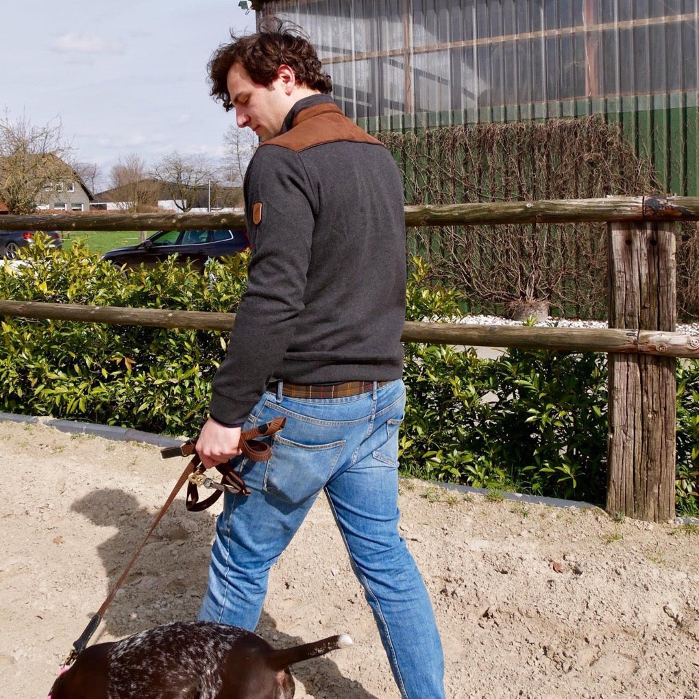 herren-pullover-herrenpullover-zipper-edlerherrenpulli, Lederimitat, Reitpulli, Hoodie, Ledereinsatz, edle Details, Pulli mit lederdetails, blauer Pulli, Anthrazitzit Pulli, springstarherrenpulli