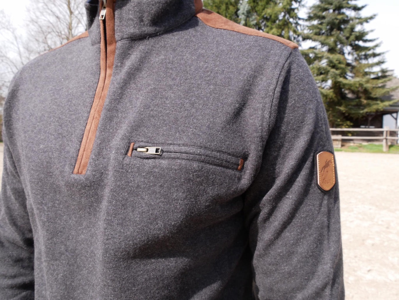 herren-pullover-herrenpullover-zipper-edlerherrenpulli, Lederimitat, Reitpulli, Hoodie, Ledereinsatz, edle Details, Pulli mit lederdetails, blauer Pulli, Anthrazitzit Pulli, springstarherrenpulli