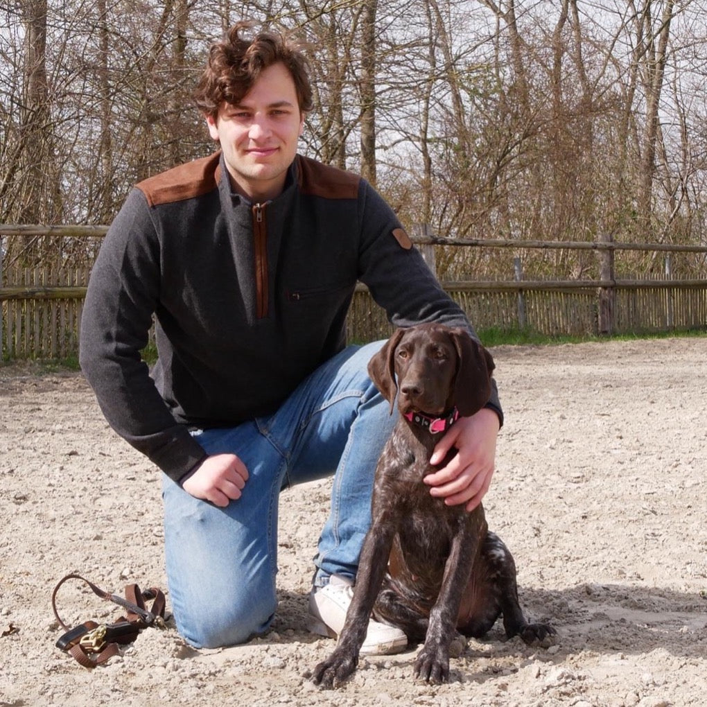 herren-pullover-herrenpullover-zipper-edlerherrenpulli, Lederimitat, Reitpulli, Hoodie, Ledereinsatz, edle Details, Pulli mit lederdetails, blauer Pulli, Anthrazitzit Pulli, springstarherrenpulli