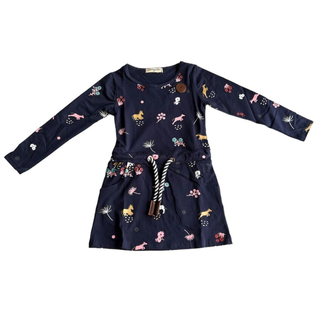 kinderkleid-june-mit-pferden-und-blumen-front-dark-blue kinderkleid kids kleidchen blau dunkel blau