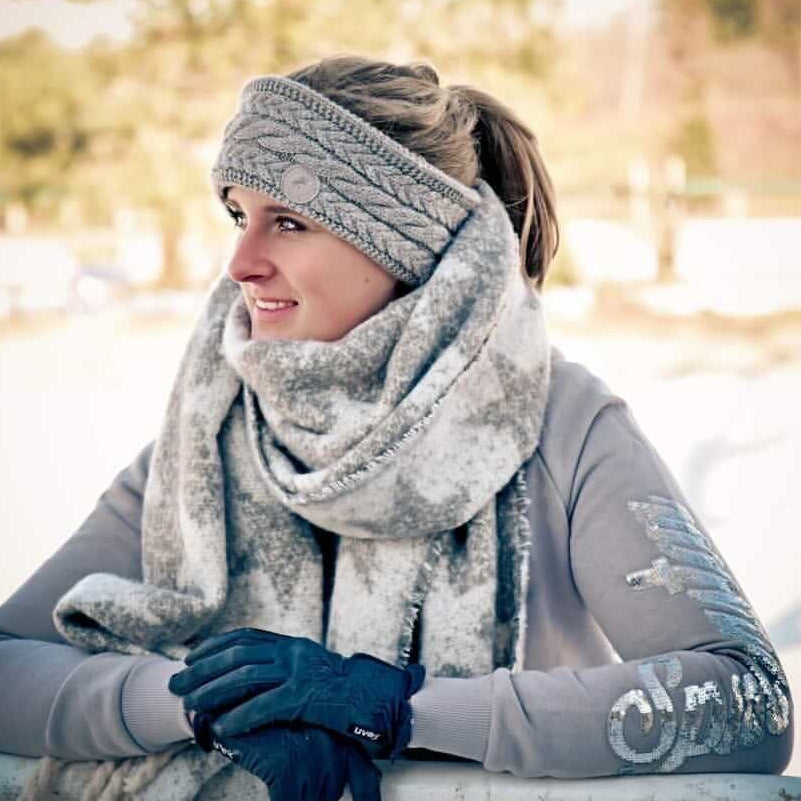 stirnband reiten gil grau reitstirnban spooks springstar strick stirnband schal sterne uvex handschuhe pailletten hoodie