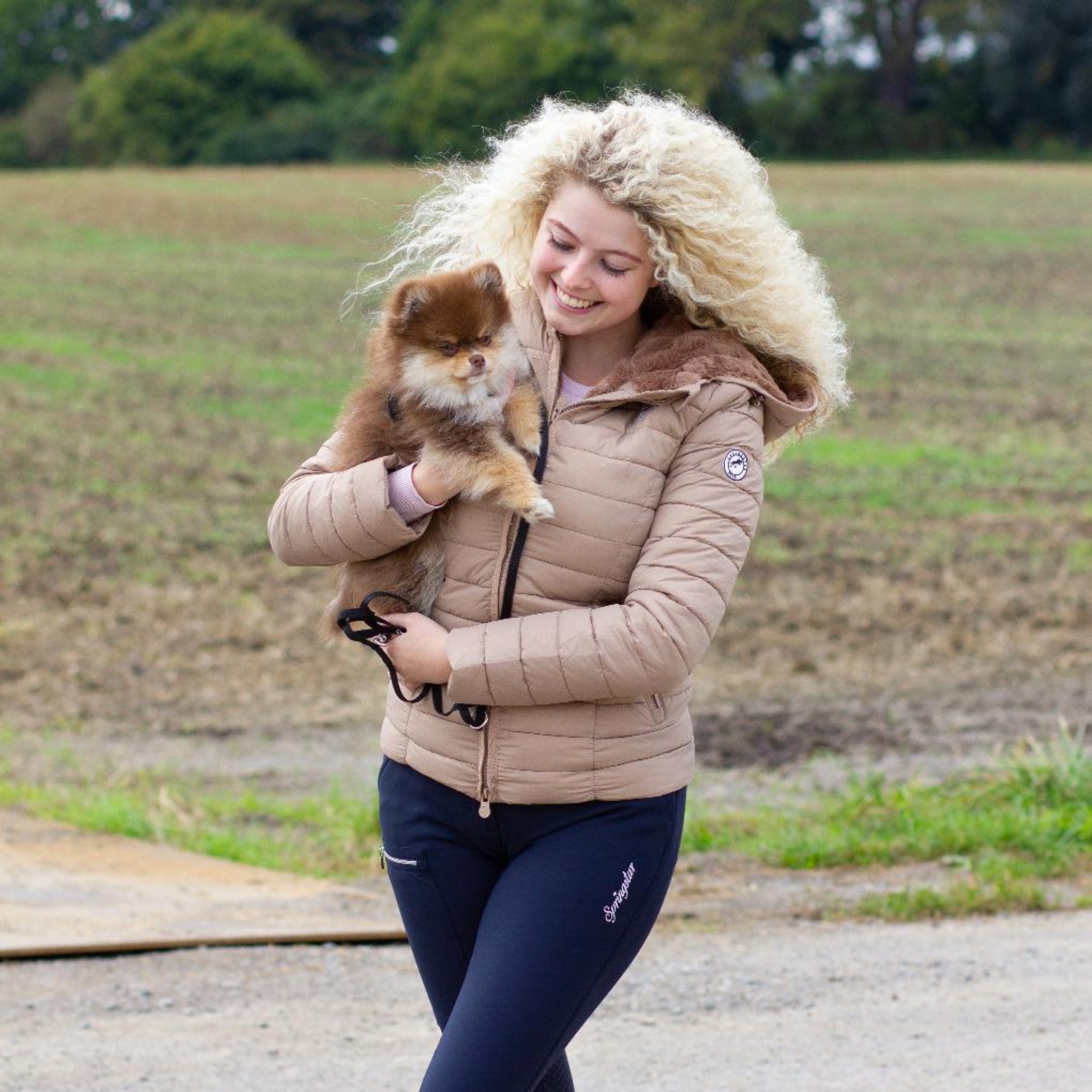 winterjacke-winterreitjacke-daria-perlgruen-gruen-beige-taupe-schwarz-springstar-teddyfleece-gefuttert-sps-dickerschal-kariert-rasija-softshellhose-miriam-spooks-ridersdeal-loesdau-sps-krämer-kingsland-equiva-riderschoice