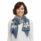 damen schal mit blumenmuster jeans blau