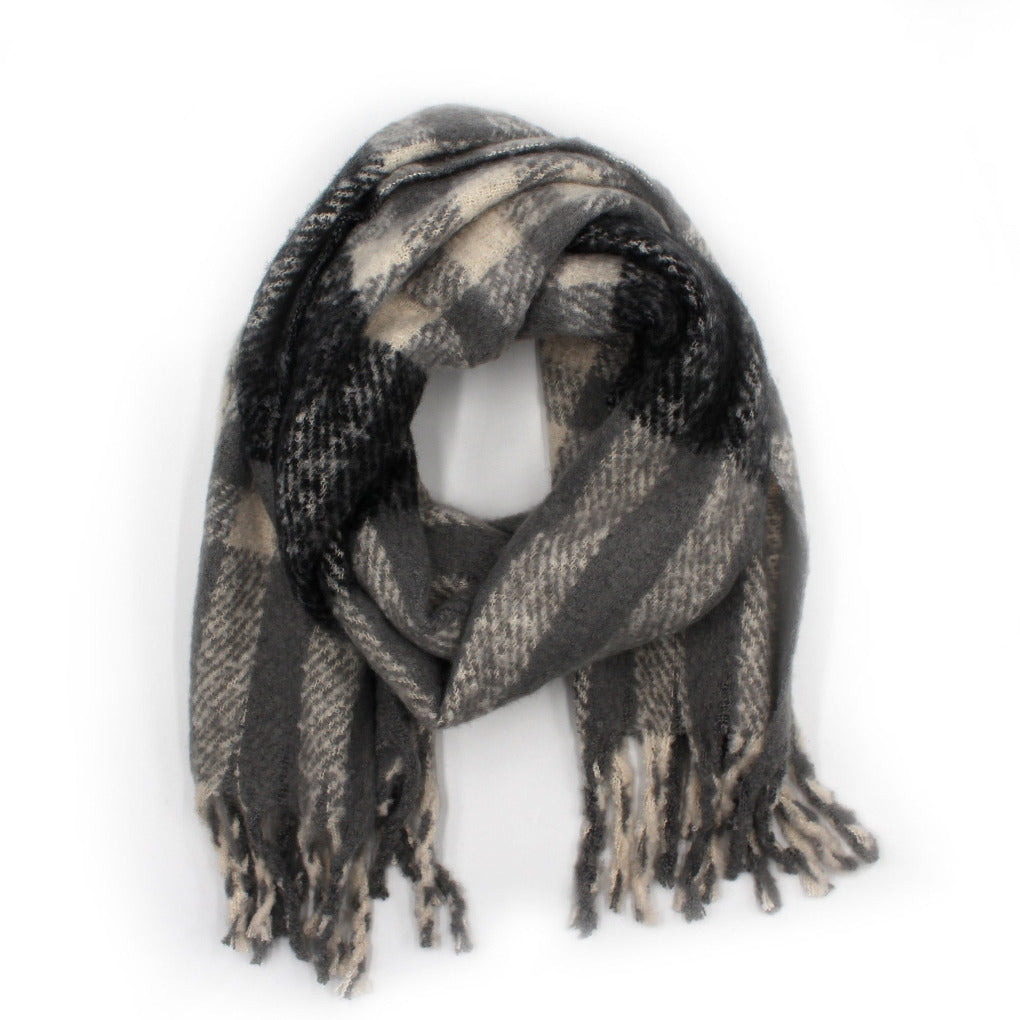 warmer schal kuschelig,xxl schal,weich,soft,war,grau,blau,braun,tolle farben,reiten,reitstall,pferdefans,pferdefreunde,karo,modern,hingucker,pferd