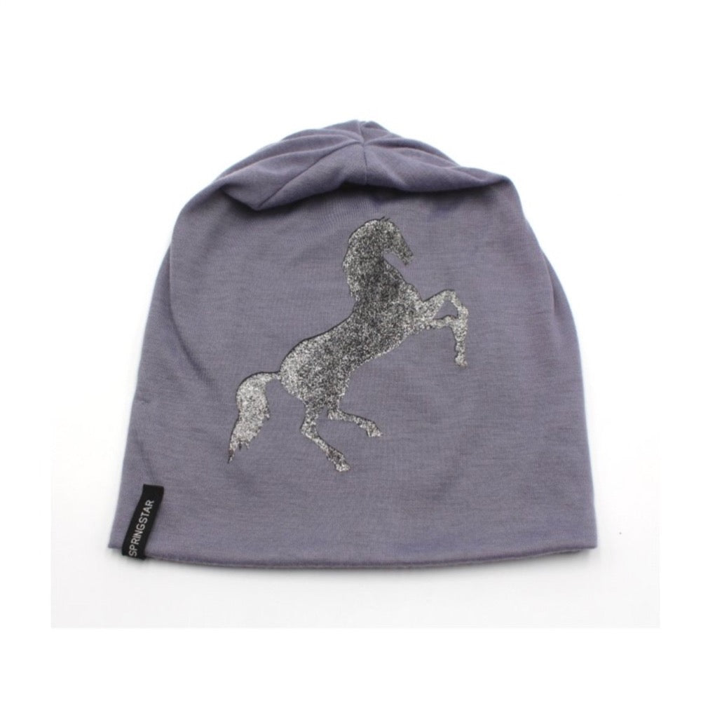 beanie mütze pferd flieder pferde-stickerei, pferd, schick, reiterin, winter, bequem, wärmend, kalt, verschiedene farben, springstar-logo