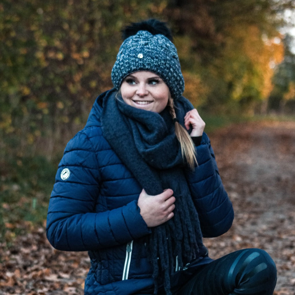 dicker schal damen schal,7verschiedene farben,toll,warm,zum reiten ideal, ein higucker im reitstall,super zu eine schlichten lina jacke von springstar,toller schal., dicker schal