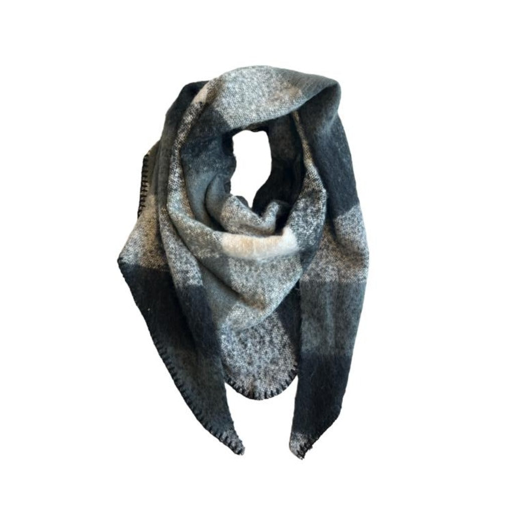 winter schal dreiecksschal grey greau schwarz 