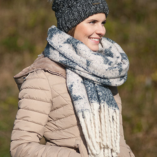 schal,winterschal,sterne,flauschig,toll,angenehm,dick,winterschal,2farbig,rebecca sterne modern pferde schal toll sterne reiten reitbeteiligun super toll im reitstall pferderassen pferdestall pferdebox reiten springen mit schal klasse hakt verschiedene farben blau grau stern ein hingucker