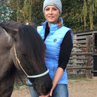 reiter daunenweste lea hellblau reitweste steppweste stirnband knotenhalfter highlandpony springstar spooks 