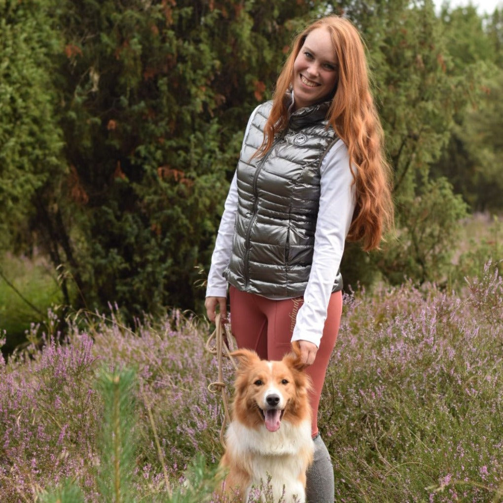metallic weste fiona silber lackweste glanzweste steppweste daunenweste reitweste 
